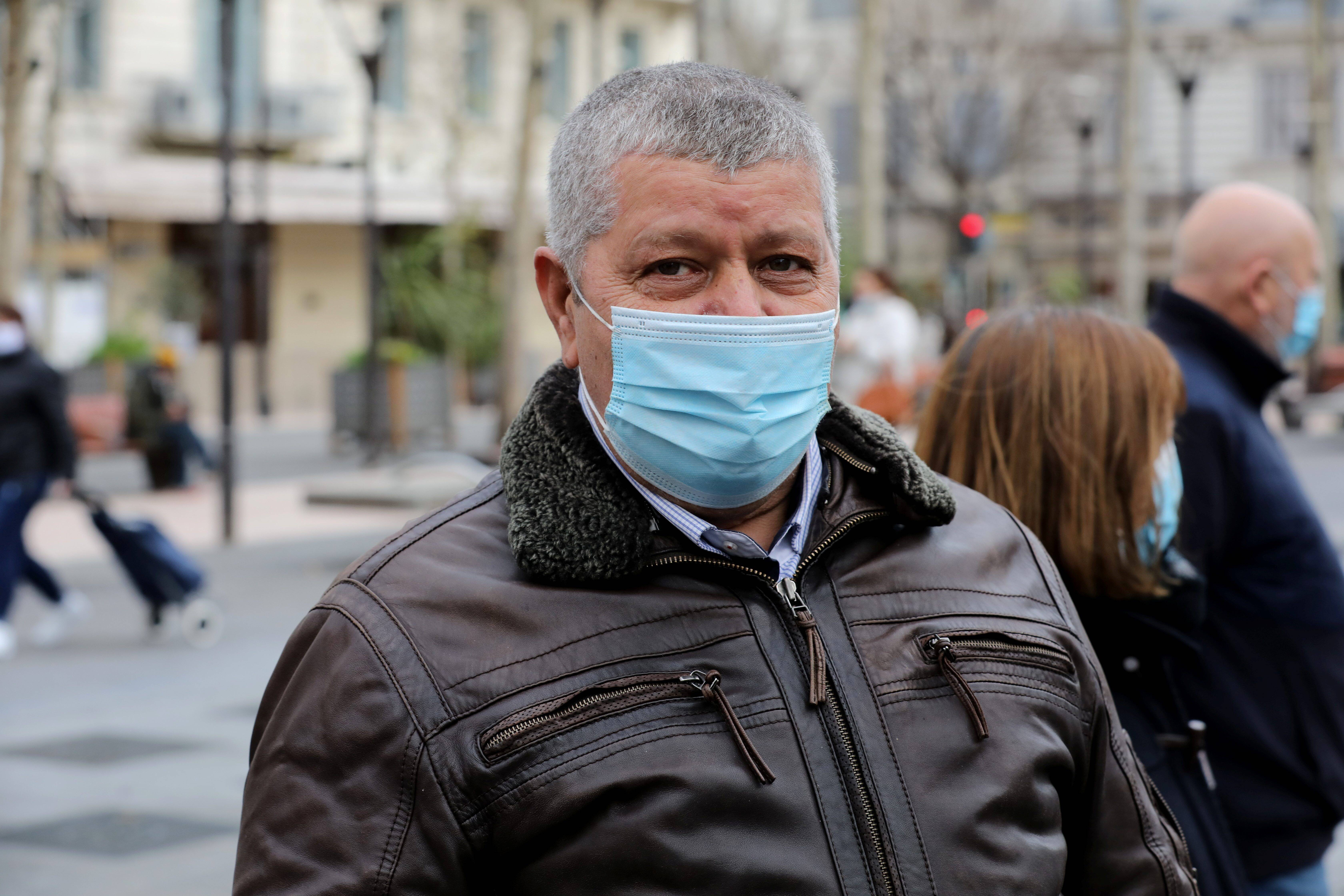 Qui sont-ils, d'où viennent-ils, pourquoi sont-ils ici? Rencontre avec une famille de roms installée à l'ouest de Nice