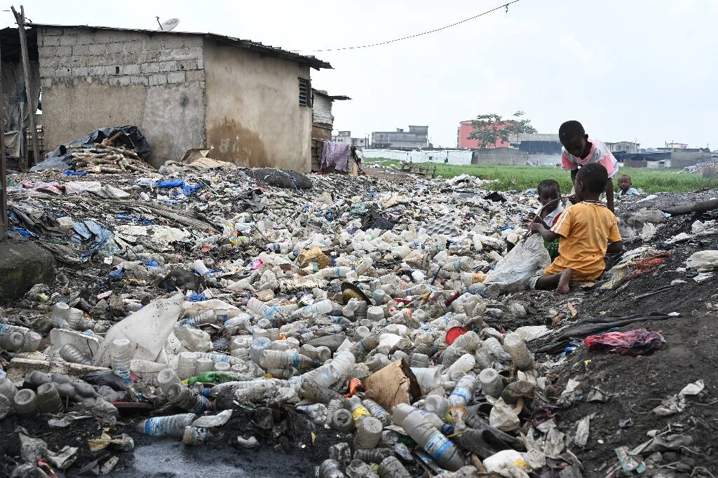 175 nations à l'Unesco pour trouver un accord historique sur le cycle de vie du plastique