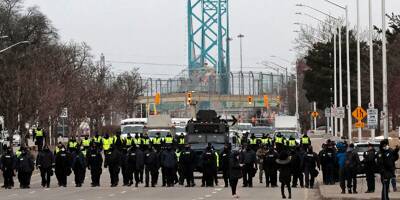 Bloqué depuis plusieurs jours par des manifestants anti-mesures sanitaires, le pont frontalier Ambassador entre le Canada et les Etats-Unis, rouvert