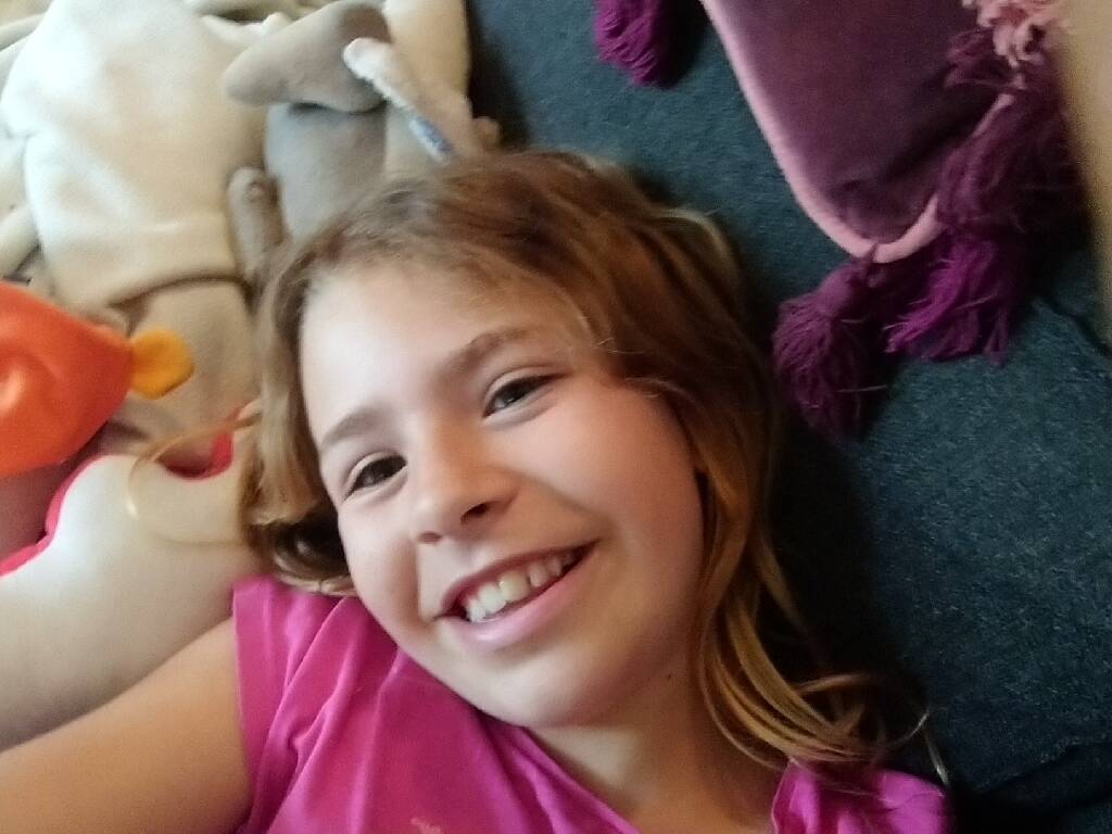 "C'est une espèce de bowling. Sauf que ce sont nos enfants qui étaient les quilles": le combat d'une mère pour Margot, 10 ans, fauchée par une personne "inapte à la conduite"