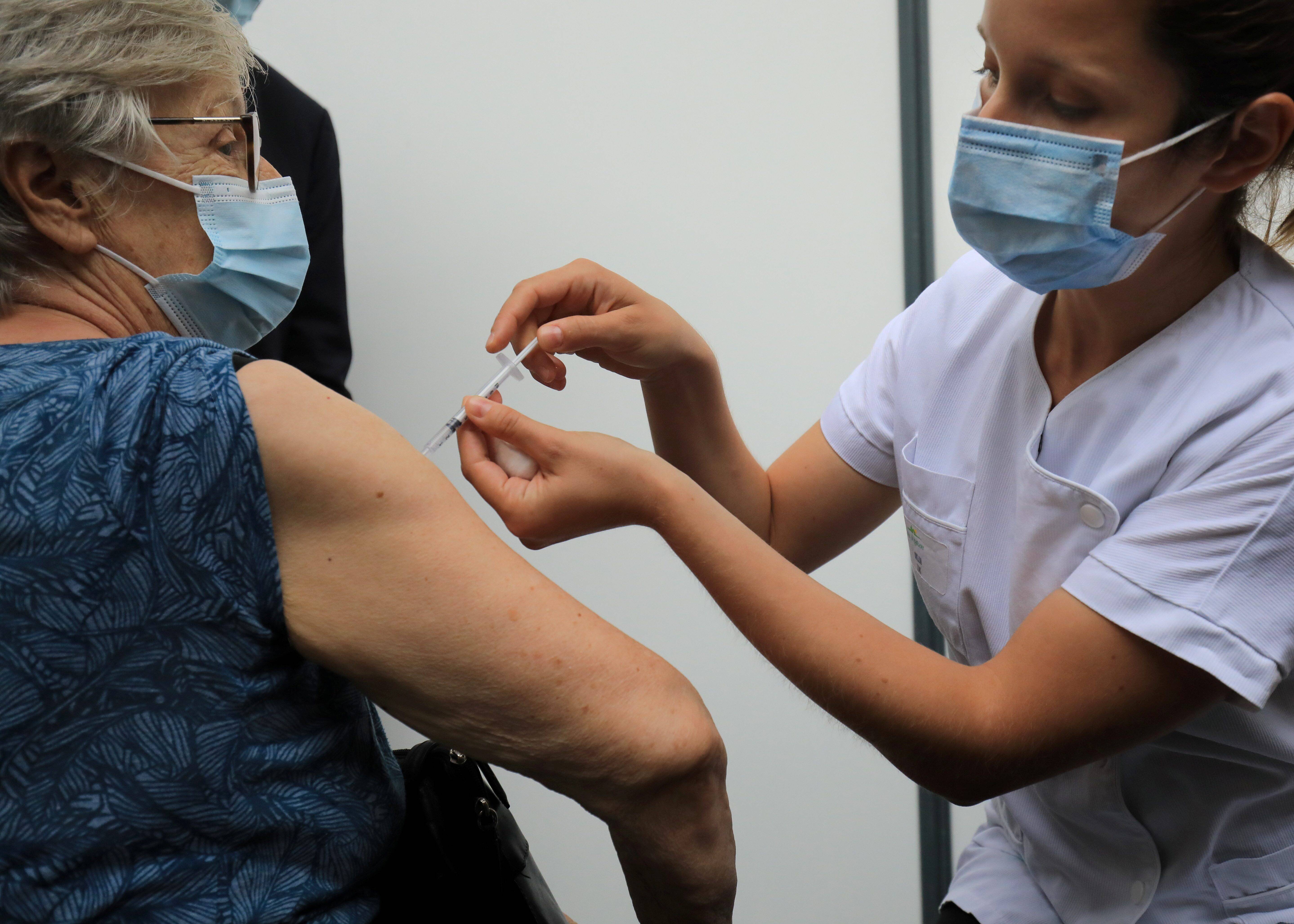 Covid-19: la campagne de rappel vaccinal a débuté pour les plus de 80 ans à Nice