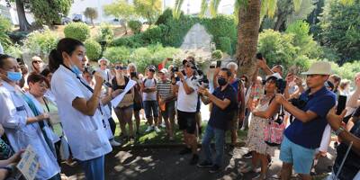 Les soignants se mobilisent contre l'obligation vaccinale à Nice
