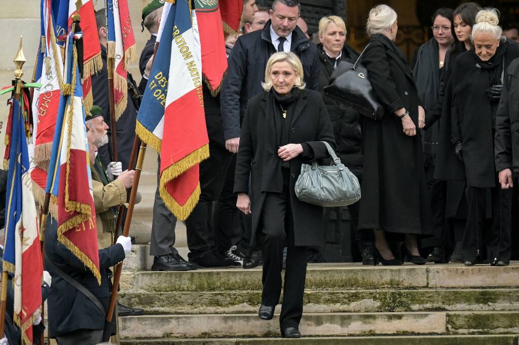 Grand messe de l'extrême droite en hommage à Jean-Marie Le Pen