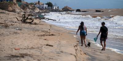 L'océan gagne 6 mètres par an, une cité balnéaire disparaît peu à peu sous la mer au Brésil
