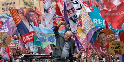 Come-back historique pour Lula, élu pour un 3e mandat au Brésil