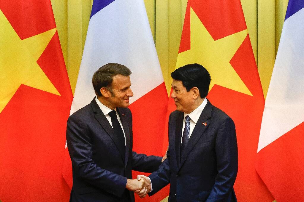 Emmanuel Macron au Vietnam pour promouvoir un ordre mondial "fondé sur le droit", face à Donald Trump et Xi Jiping