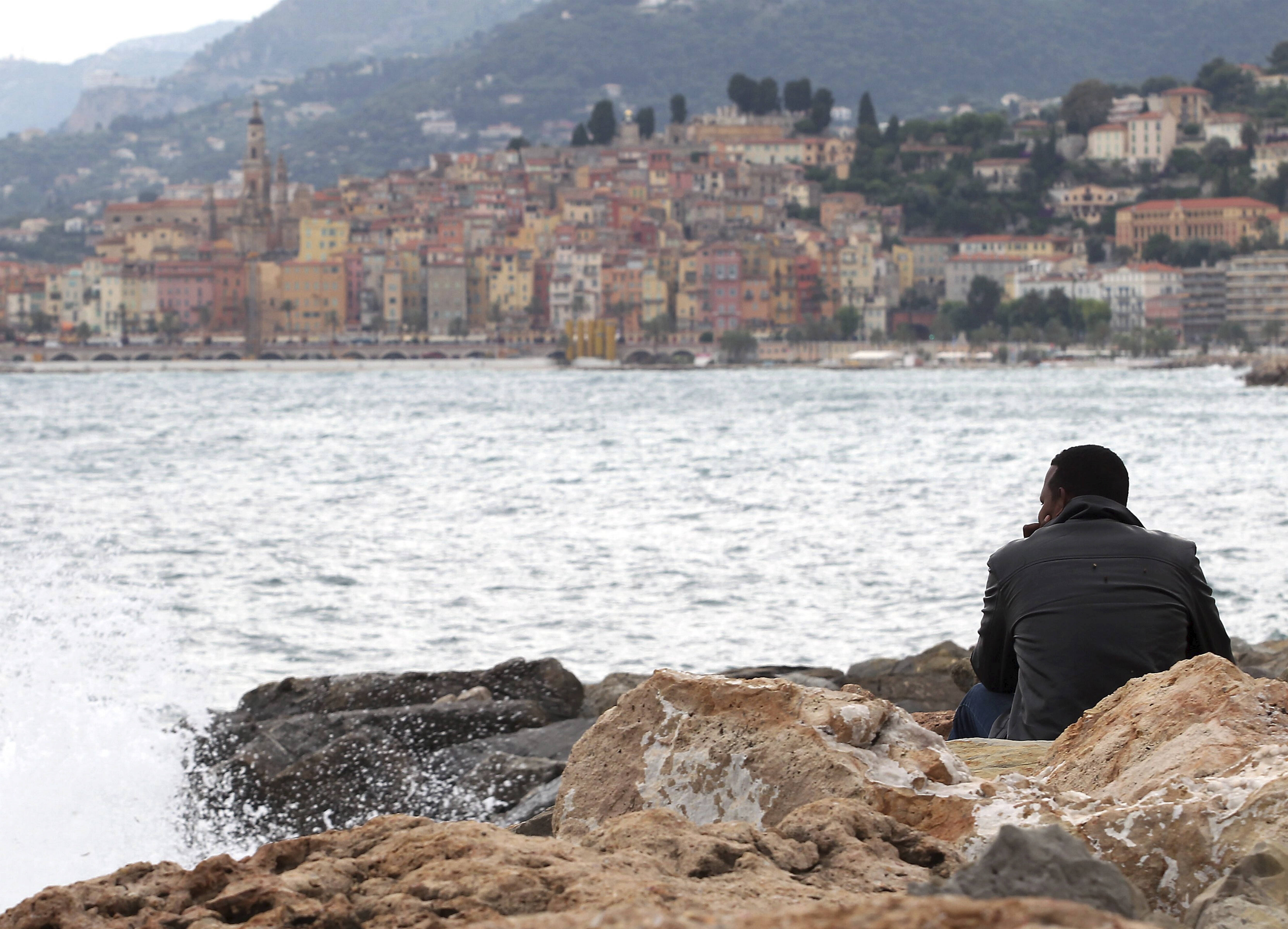 "Verrouiller la frontière à Menton met en danger les migrants", selon le président d'une commission d'enquête parlementaire sur les migrations