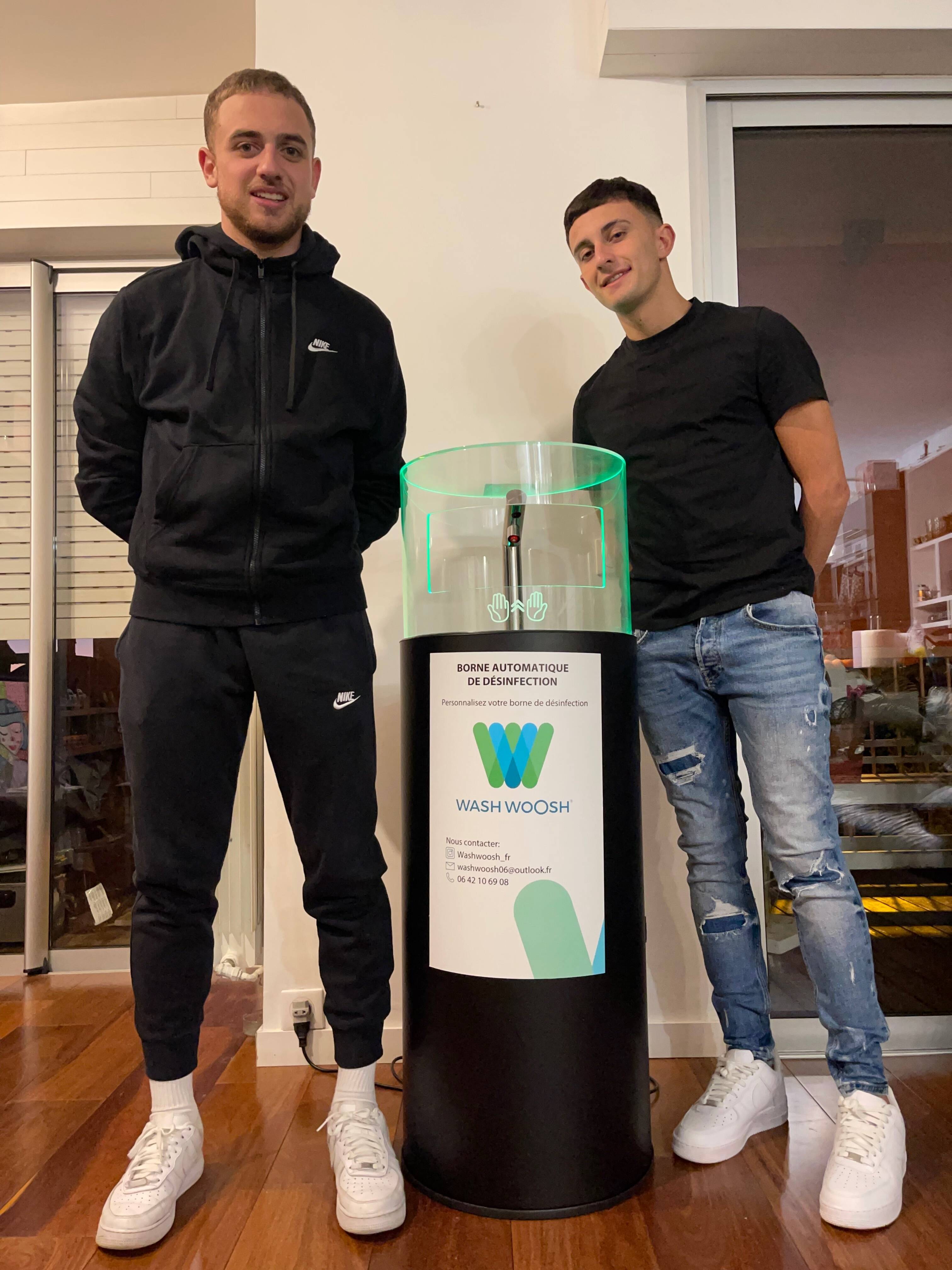 Fini le gel hydroalcoolique? Deux jeunes azuréens commercialisent en exclusivité une machine qui désinfecte les mains en douceur