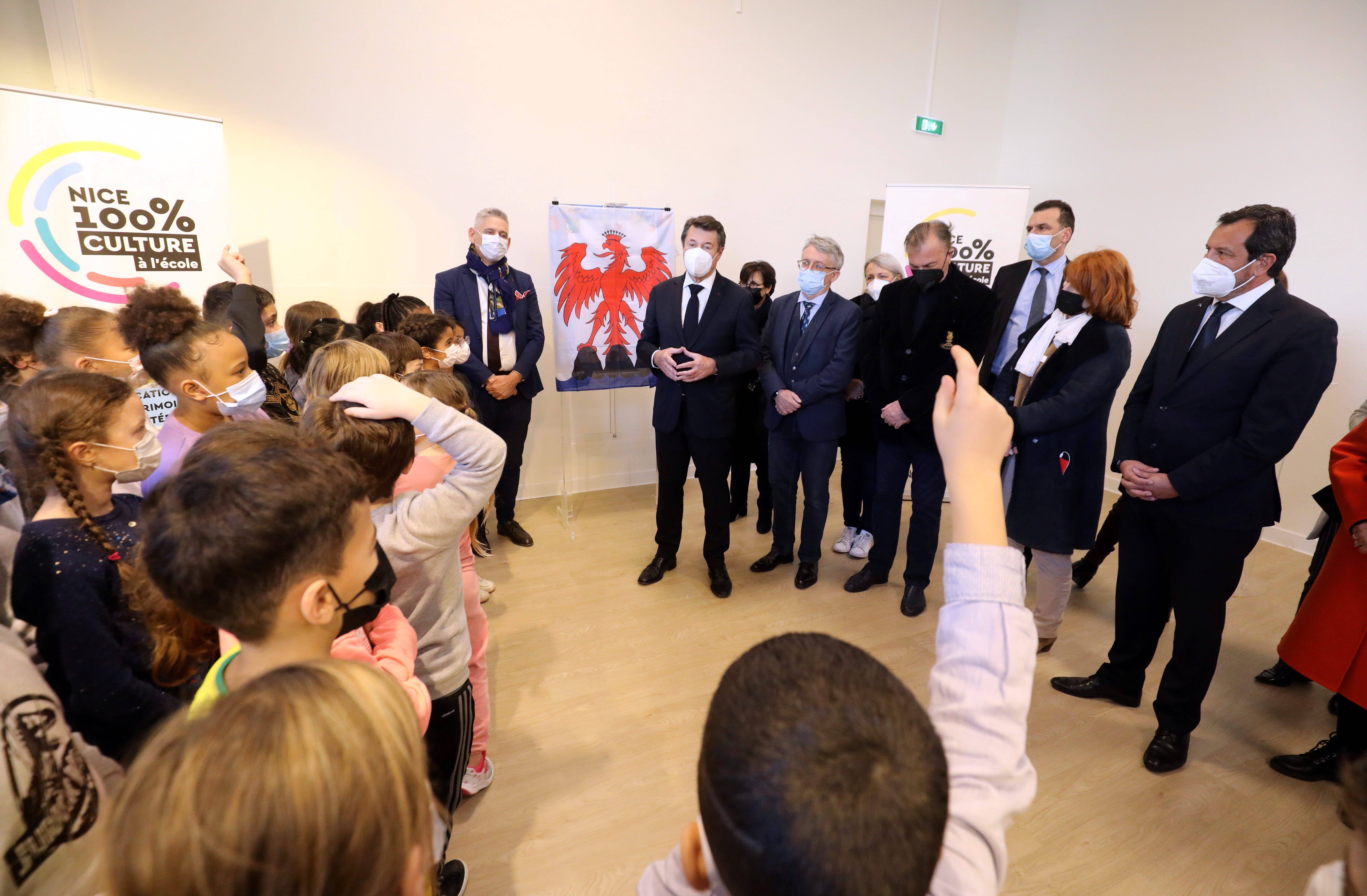 Il va s'intensifier à la rentrée, quel est ce plan 100% culture dans les écoles de Nice?