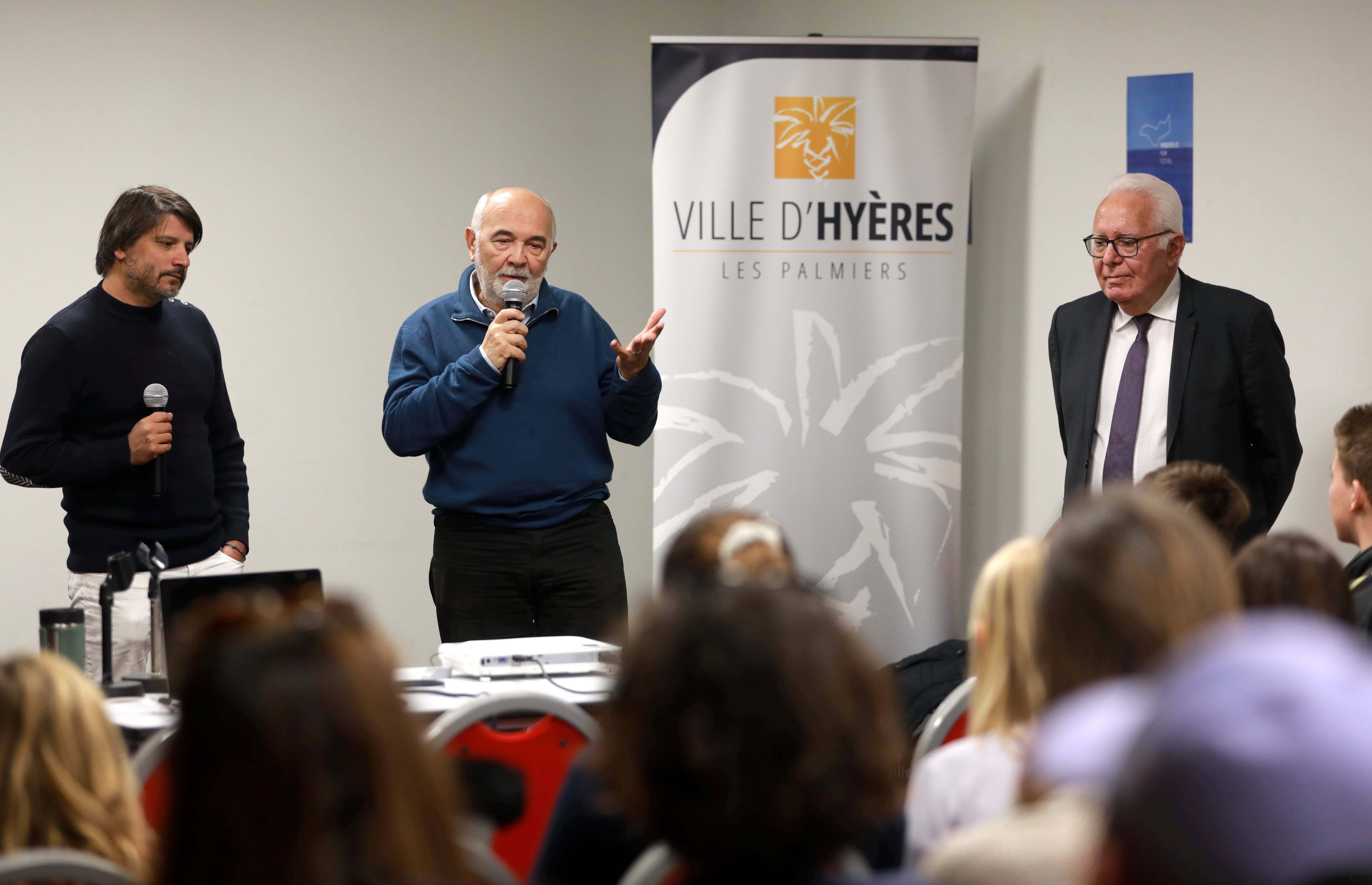 Gérard Jugnot parraine un prix pour sensibiliser les jeunes à l'écologie au festival du film de Porquerolles