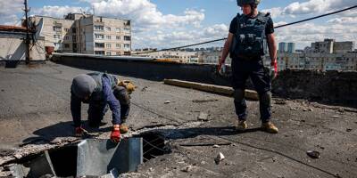 Guerre en Ukraine: Violentes explosions à Kharkiv, Zelensky reconnaît une situation 