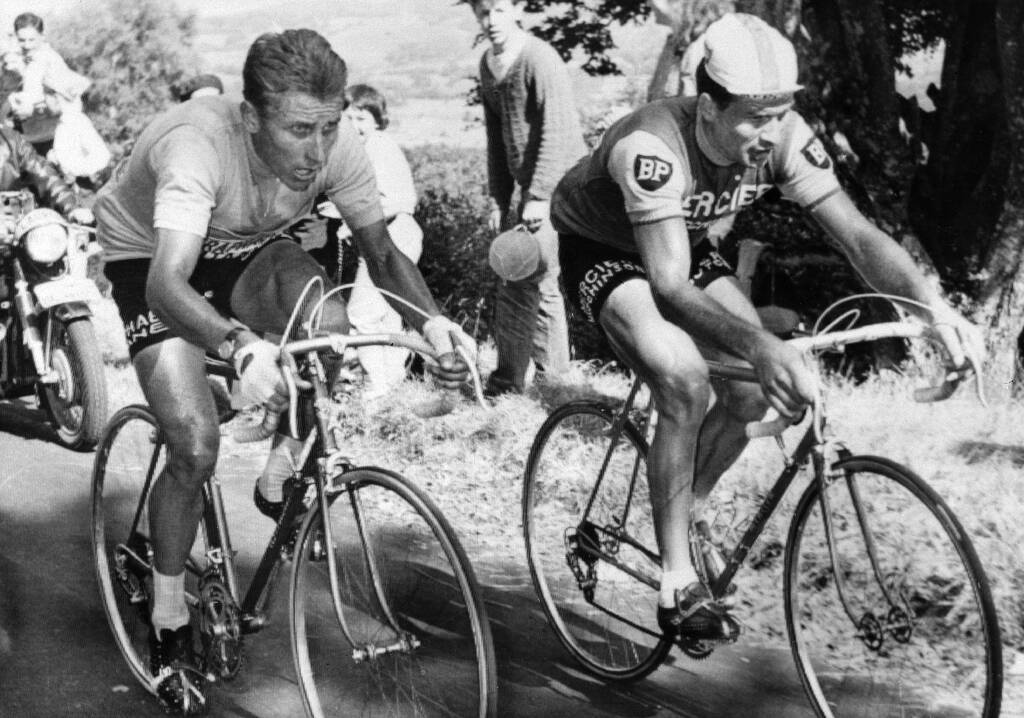 Tour de France: duel au sommet entre Vingegaard et Pogacar au Puy de Dôme, lieu qui a marqué l'histoire