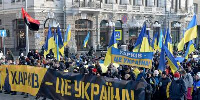 Les appels à quitter l'Ukraine ou à éviter de s'y rendre se multiplient