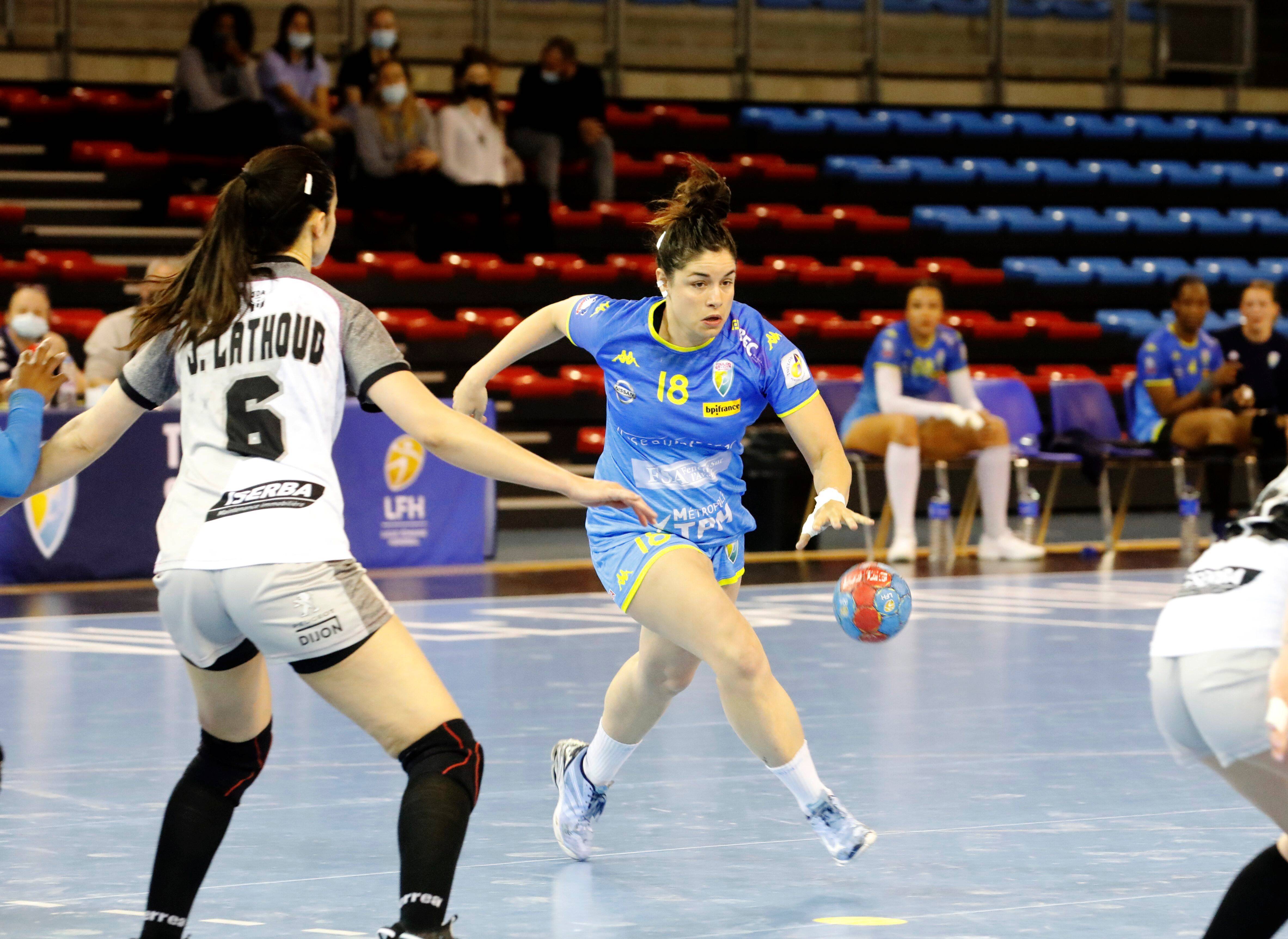 "Je n'ai pas envie de passer pour une victime": mère de famille depuis peu, la handballeuse Chloé Bulleux revient sur sa mésaventure avec le club toulonnais