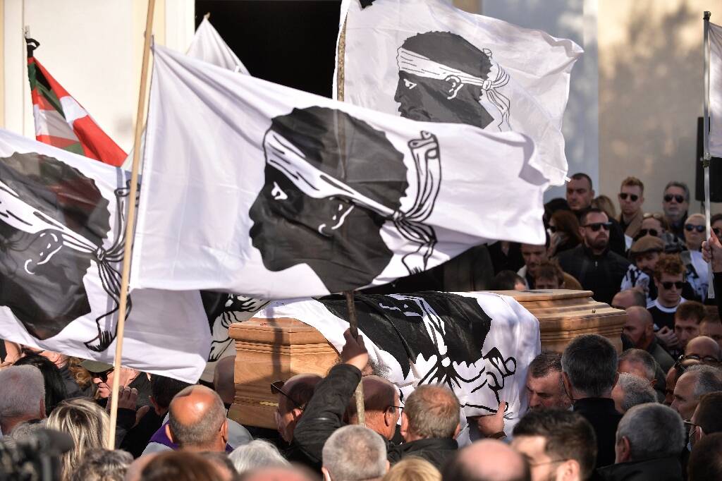 "C'est une vraie reconnaissance des fautes de l'administration": l'État condamné à payer 75.000 euros aux héritiers d'Yvan Colonna, mort en prison