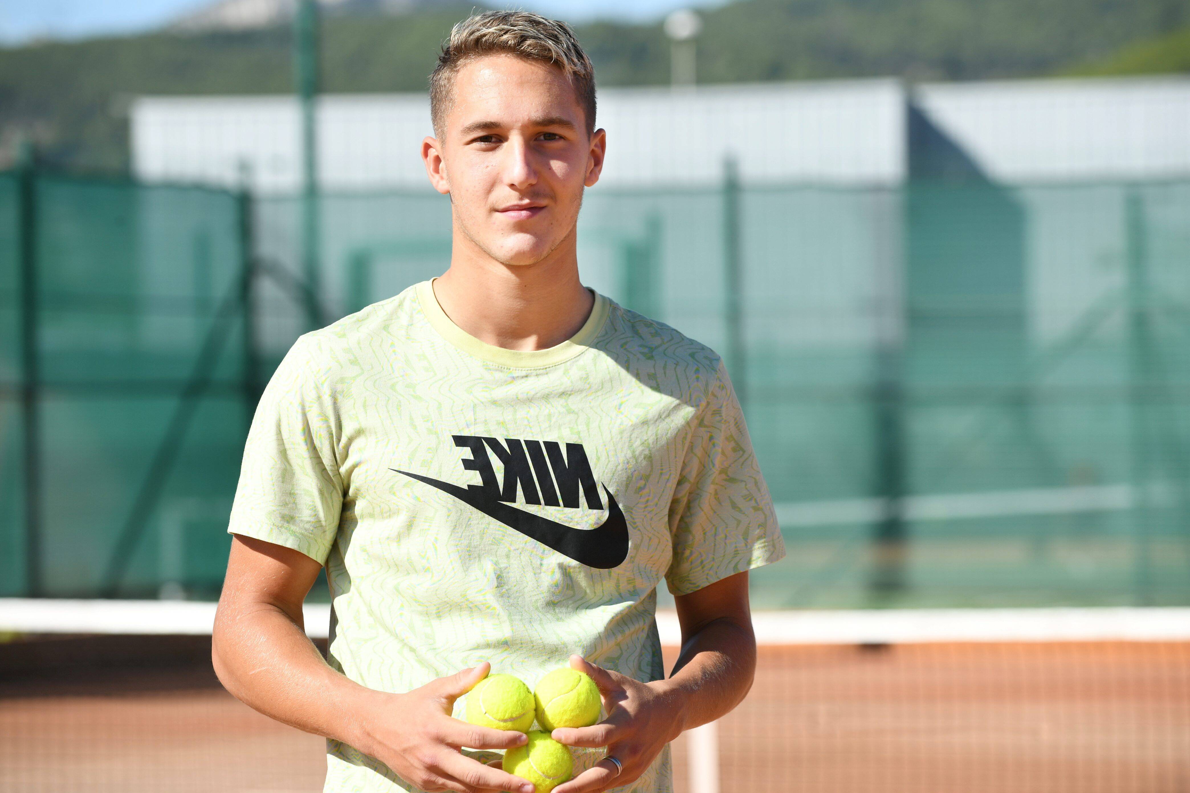 À 18 ans, le Varois Sean Cuenin remporte son premier tournoi de tennis chez les professionnels