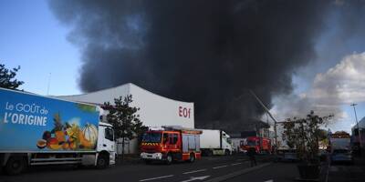 Un entrepôt détruit, pas de victime, on fait le point sur le spectaculaire incendie au marché de Rungis