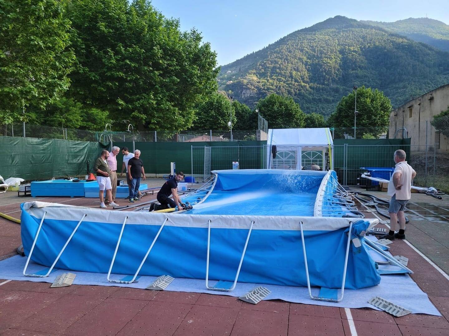 Elle remplace celle d truite par la temp te Alex une piscine