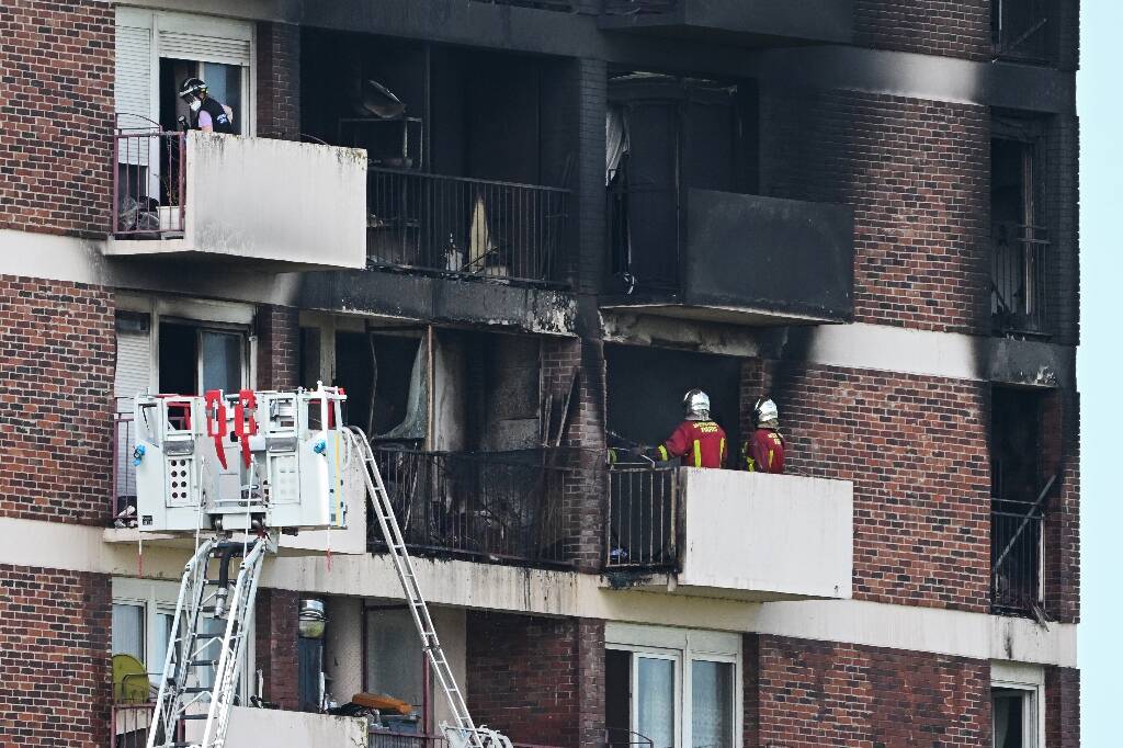 Trois morts dont une adolescente de 13 ans par défenestration dans l'incendie d'un immeuble en Seine-Saint-Denis