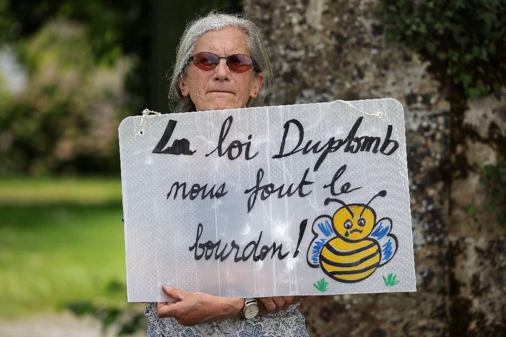 La pétition contre la loi Duplomb approche du million de signatures