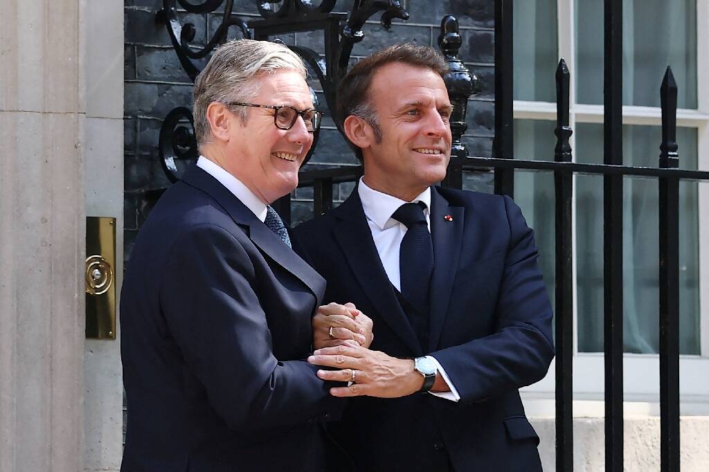 Accord franco-britannique sur un échange de migrants au dernier jour de la visite d'Etat de Macron
