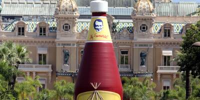 Pourquoi cette gigantesque bouteille de ketchup trône dans les jardins du Casino de Monte-Carlo
