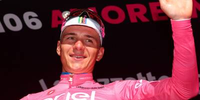 Tour d'Italie: Remco Evenepoel se pare de rose d'entrée