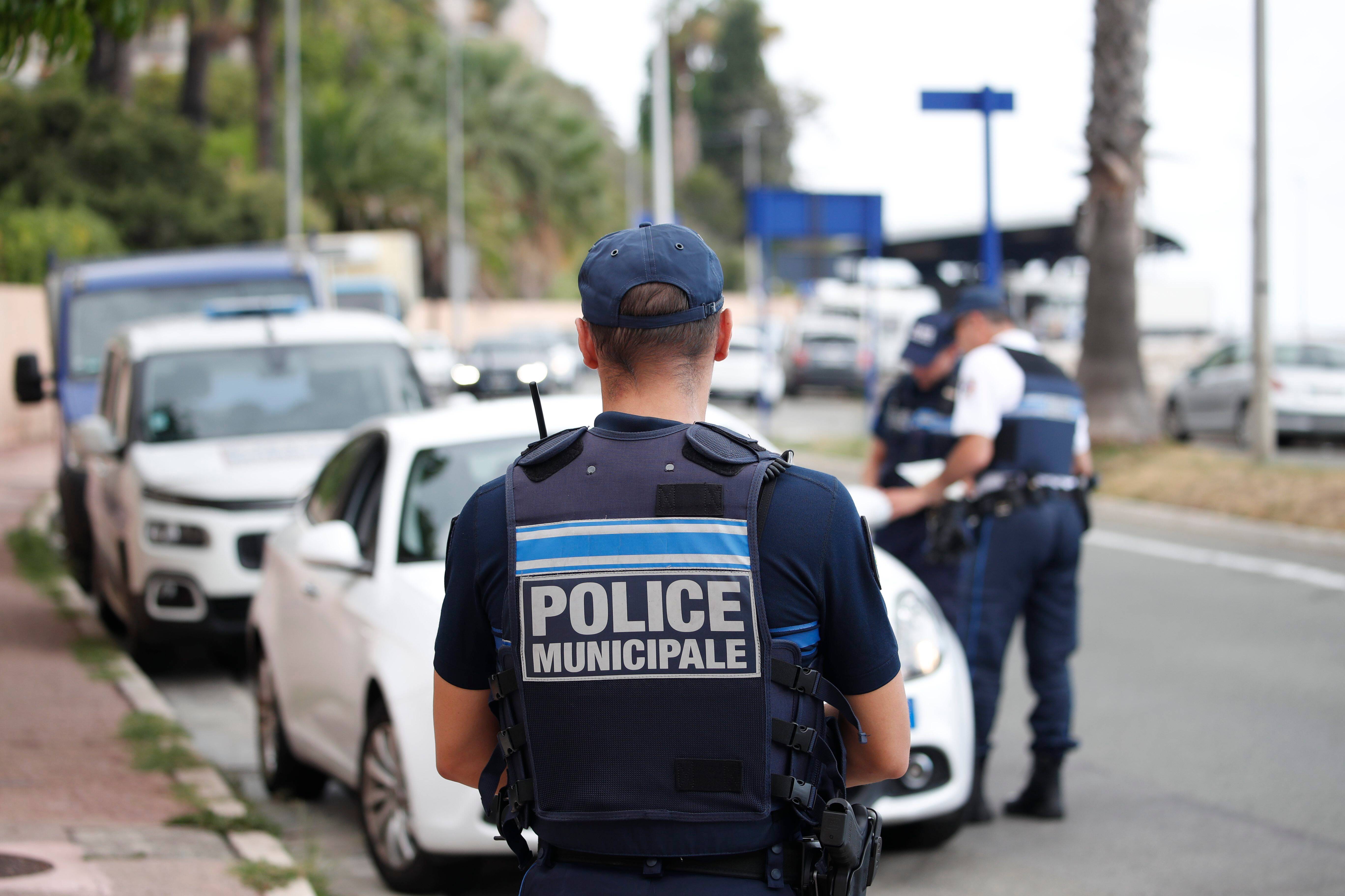 Côté D'une Voiture De La Police Française Ou Un Camion À L