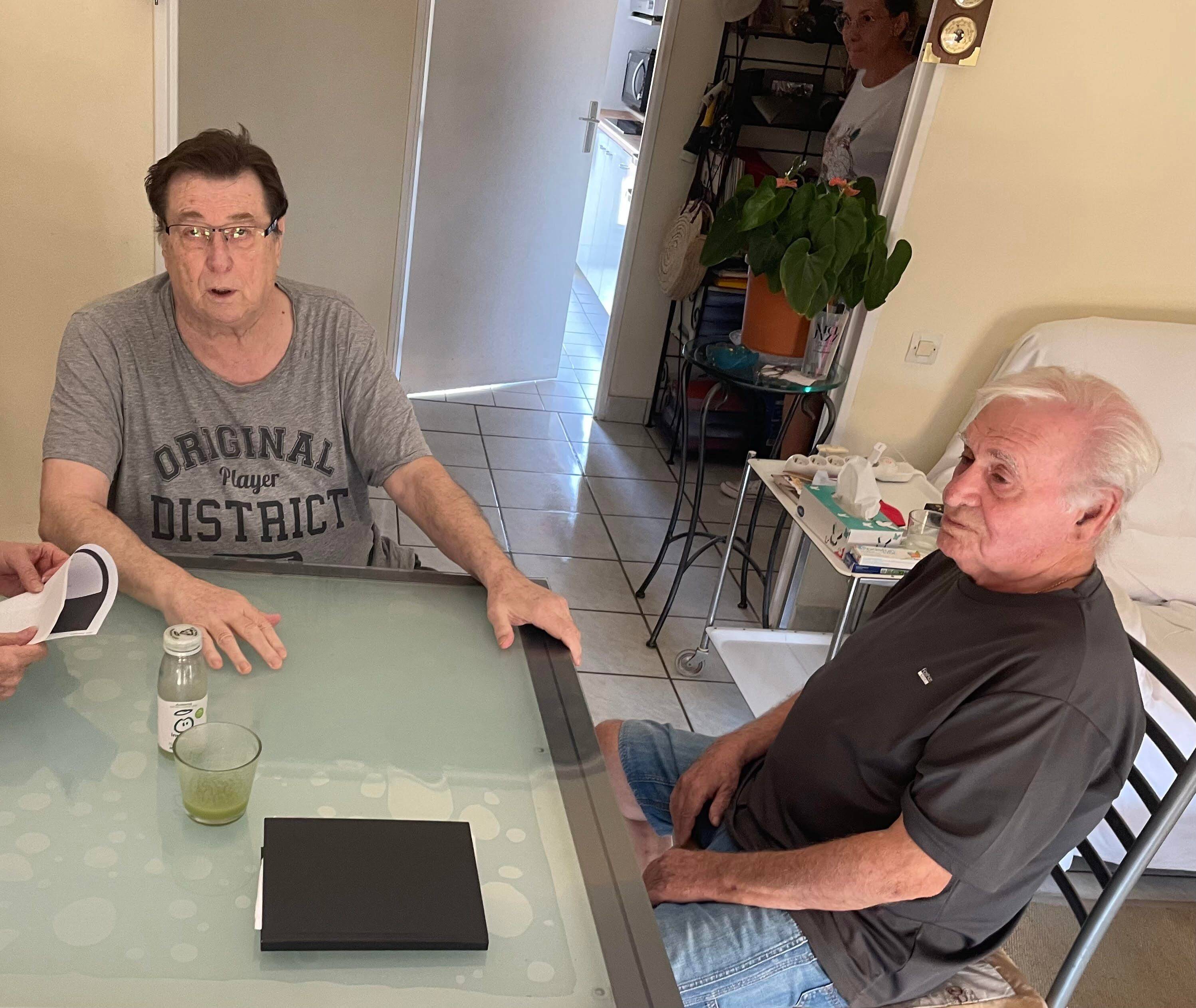 Privés d'ascenseur depuis un mois, des résidents âgés et malades d'un appartement de Nice sont bloqués chez eux