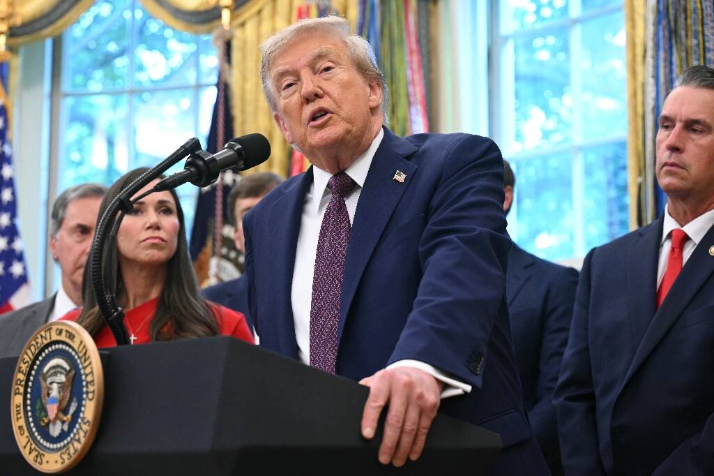 Images manipulées, photos sorties de leur contexte... Les rumeurs sur la santé de Trump persistent malgré les démentis