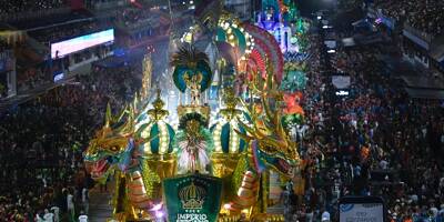 Brésil: c'est parti pour une nuit de féérie au carnaval de Rio