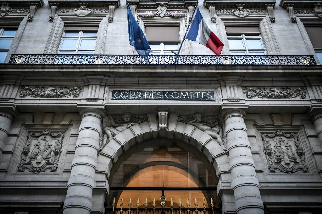 "Le chiffre de la Cour des comptes n'arrangeait pas le Premier ministre?": la remise du rapport devant faire "la vérité sur les chiffres" sur le système des retraites décalée