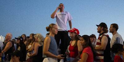 "Je le vois comme un martyr pour le Christ": la galaxie trumpiste se retrouve pour l'hommage à Charlie Kirk en Arizona