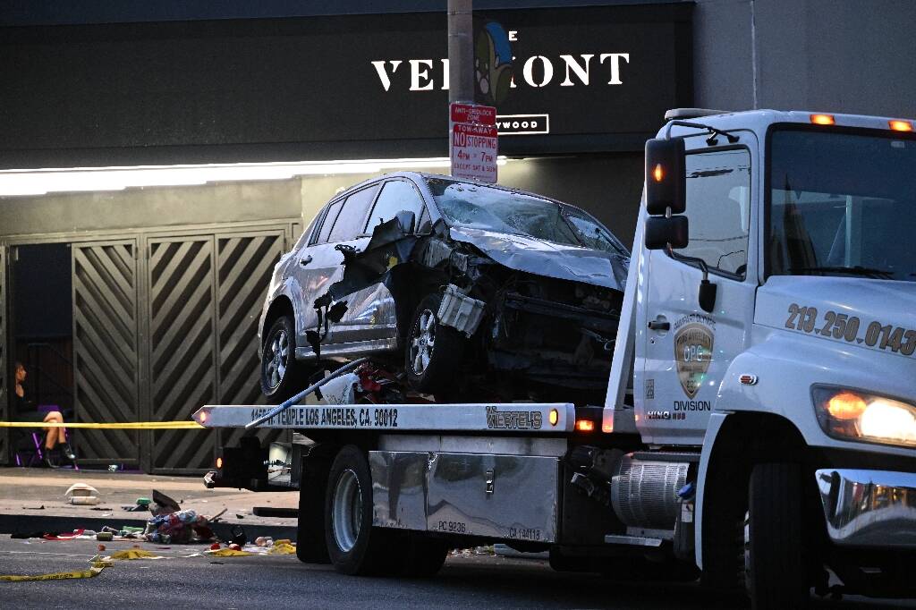 "C'est une tragédie déchirante": ce que l'on sait de la voiture qui a foncé sur la foule à Los Angeles