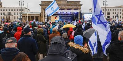Des milliers de manifestants contre l'antisémitisme à Berlin et Bruxelles