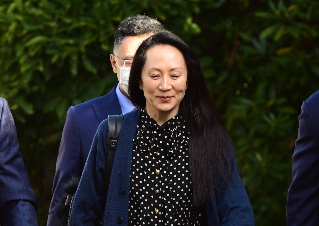 La dirigeante du géant chinois des télécoms Huawei quitte le Canada, deux Canadiens libérés de prison en Chine
