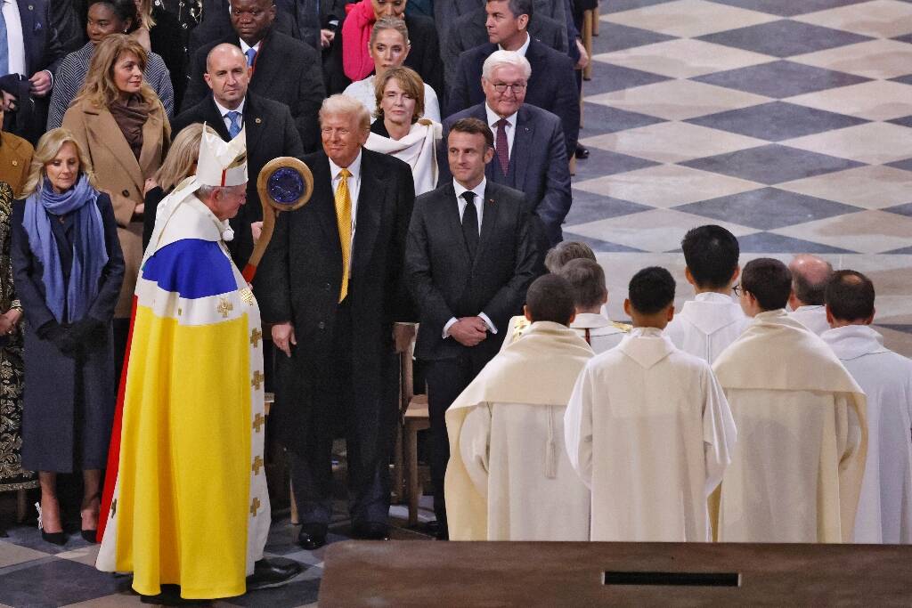 Réouverture de Notre-Dame: premières messes au sein de la cathédrale, rouverte au public pour la première fois depuis cinq ans