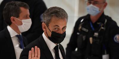 Procès des sondages de l'Elysée: le témoin Sarkozy refuse de répondre en invoquant la Constitution
