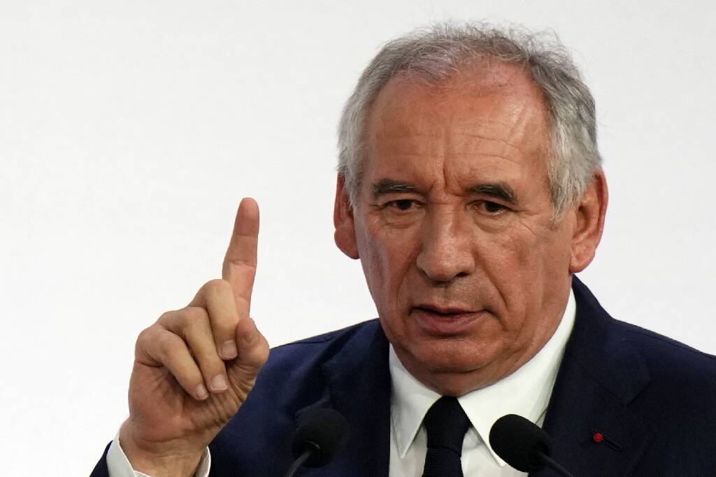 Pour Bayrou, "la question" du 8 septembre n'est "pas le destin du Premier ministre" mais "le destin de la France"