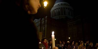 Féminicides: rassemblement silencieux à Paris en mémoire des 100e et 101e victimes