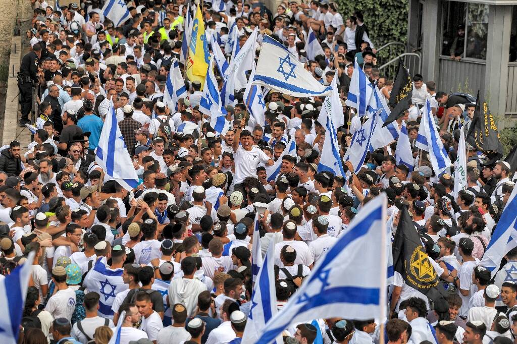 Drapeaux d'Israel à vendre en direct de Jerusalem