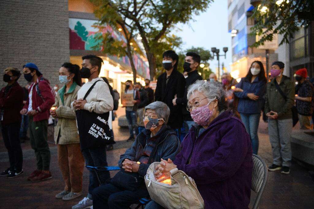 Comment les déboires du vaccin Astrazeneca compliquent la donne face à la 3e vague de Covid-19