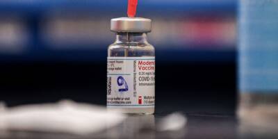 Covid-19: la production du vaccin Moderna sur le sol français débutera 