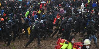 Echauffourées au bord d'une vaste mine de charbon entre manifestants et police en Allemagne