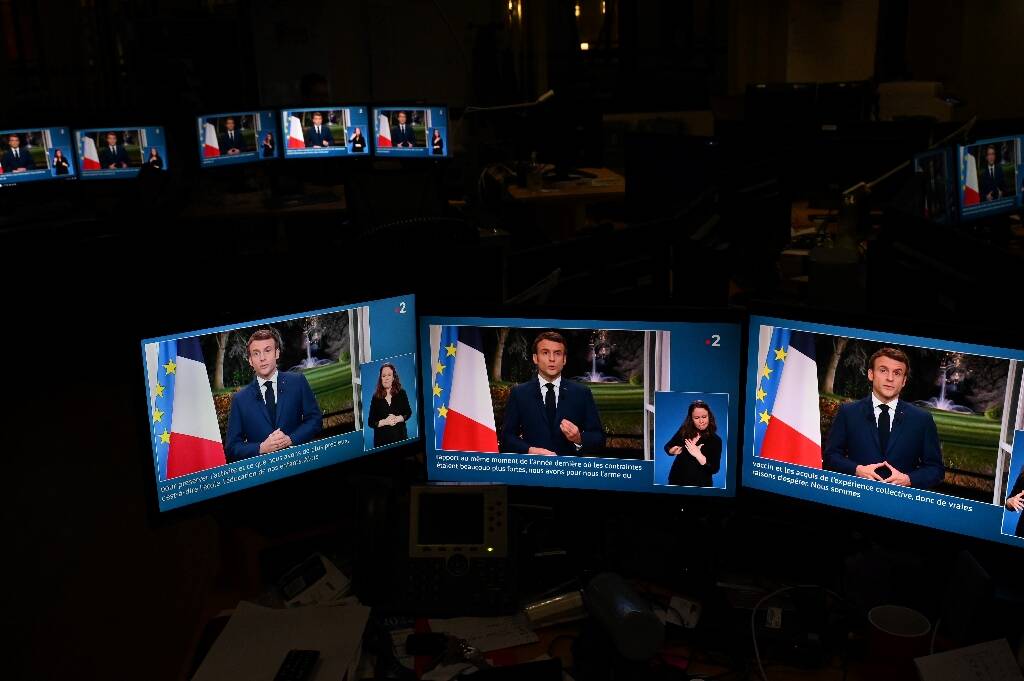 Emmanuel Macron devrait adresser aux Français des voeux d'"unité" et de "confiance" face aux crises