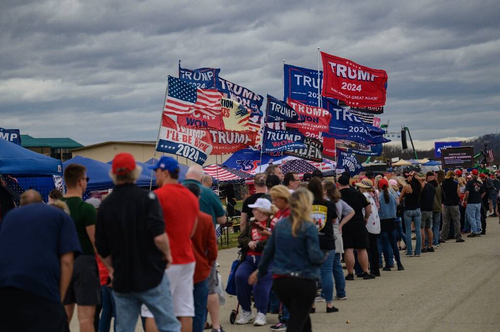 Elections de mi-mandat: Biden et Obama pour la "démocratie", Trump veut "sauver le rêve américain"
