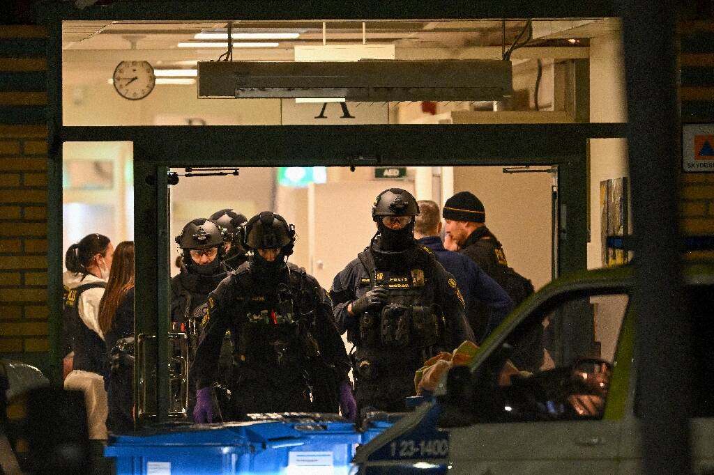 Dix morts, qui est le tueur, récits de témoins... Ce que l'on sait après la pire tuerie de masse de l'histoire de la Suède