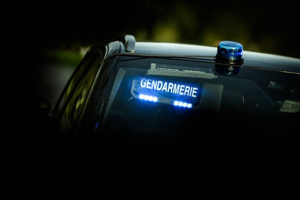 Ses parents ont été tués par balles et brûlés: le fils cadet placé en garde à vue