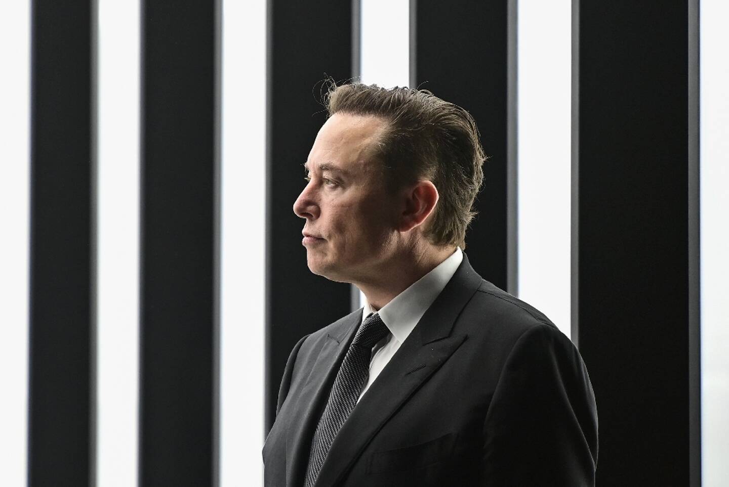 Elon Musk dans sa nouvelle usine Tesla près de Berlin, le 22 mars 2022