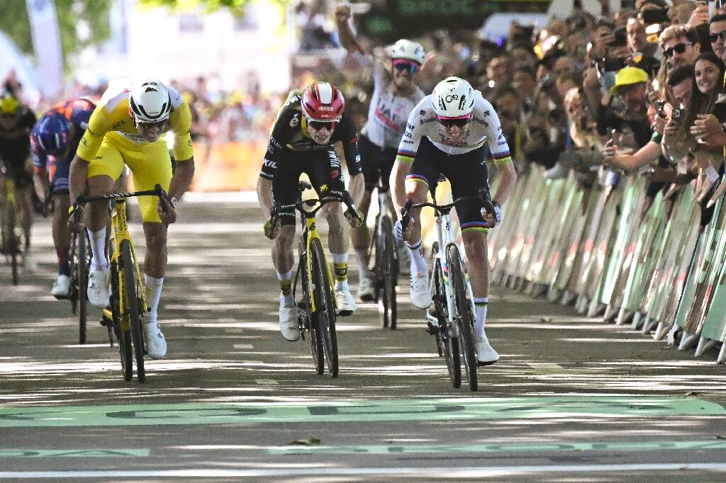 Tour de France: Tadej Pogacar remporte la 4e étape à Rouen, la 100e victoire de sa carrière